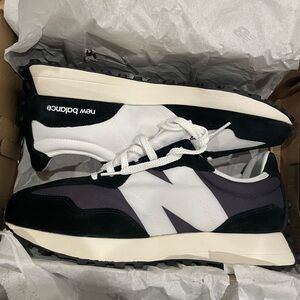 New Balance 327